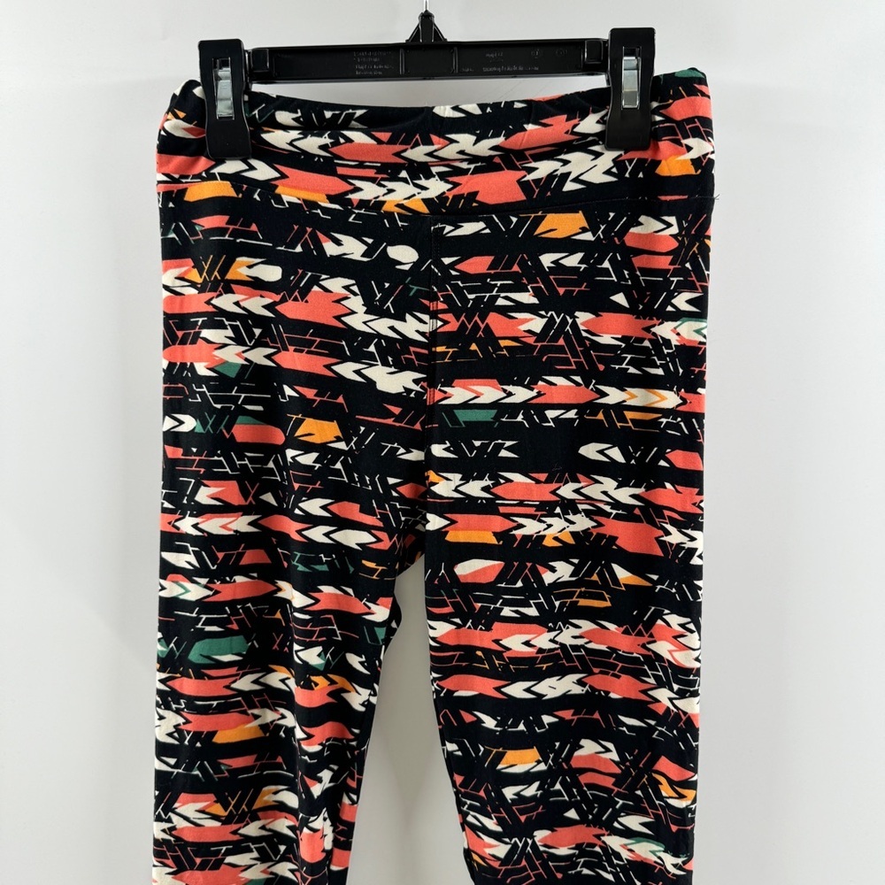 LuLaRoe One Size (OS) Leggings – Buttery Soft Stretchy Printed Leggings - Picture 3 of 5